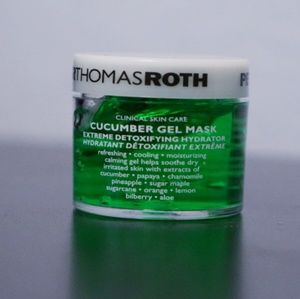 2 Peter Thomas Roth Masks